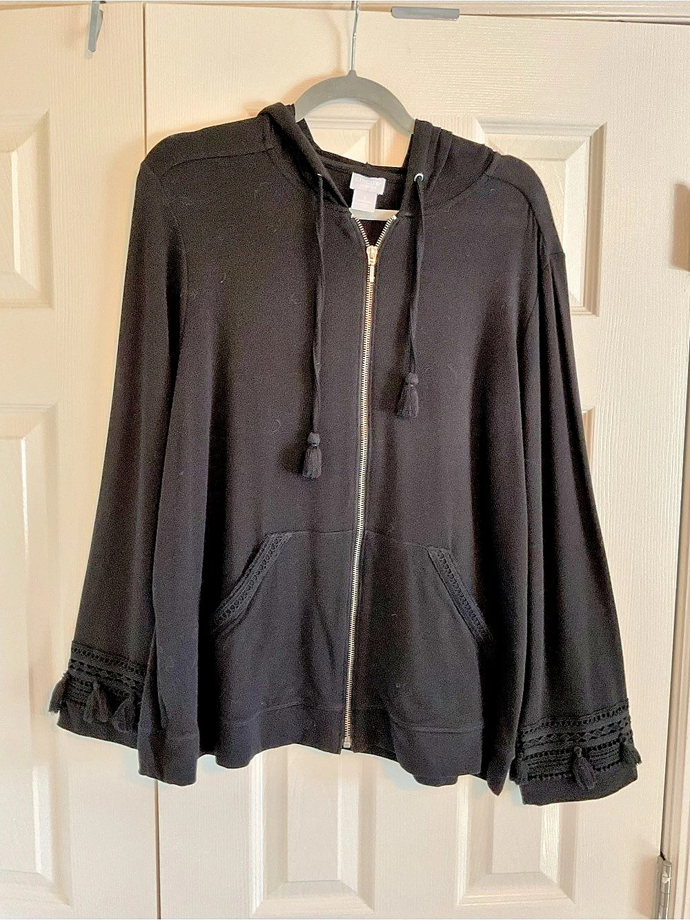 Chico’s Zenergy Black Hooded Sweatshirt | Zip Front & Decorative Trim | XL